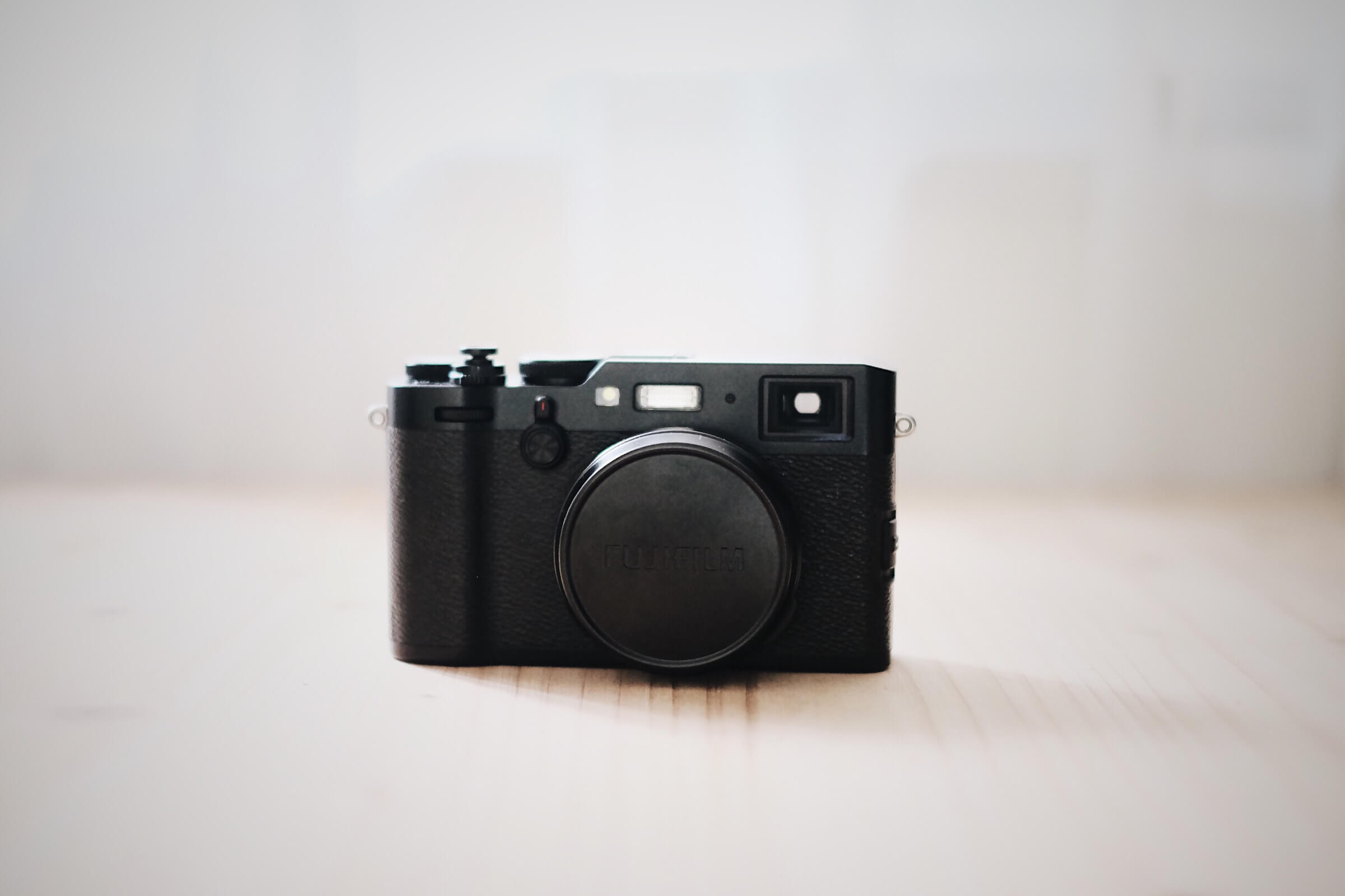 FUJIFILM X100F 正面