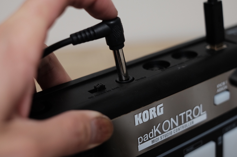 レビュー】KORG padKONTROLはXYパッドもついて使いやすいMIDIコントローラードラムパッド – 2LDK